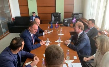 Limaj: Bisedimet Kosovë-Serbi, temë mbi partitë politike, të flasim me një zë në këtë proces