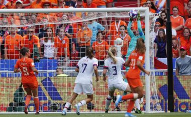 Amerika fiton Kupën e Botës në konkurrencën e femrave, mposht në finale Holandën