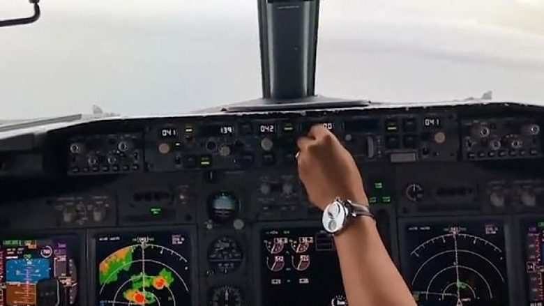 “Jemi shumë ulët, jemi shumë ulët!”: Pamjet kur Boeing 737 zhytet në ujërat e Paqësorit – pilotët kishin injoruar paralajmërimet