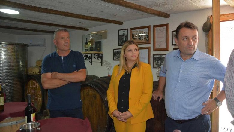 Ministrja Ziviq vizitoi verarinë “Petrovic” në Hoçë të Madhe