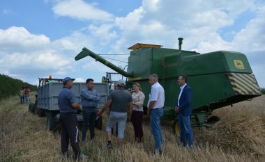 Ministrja Ziviq përcolli fushatën e korrje-shirjeve