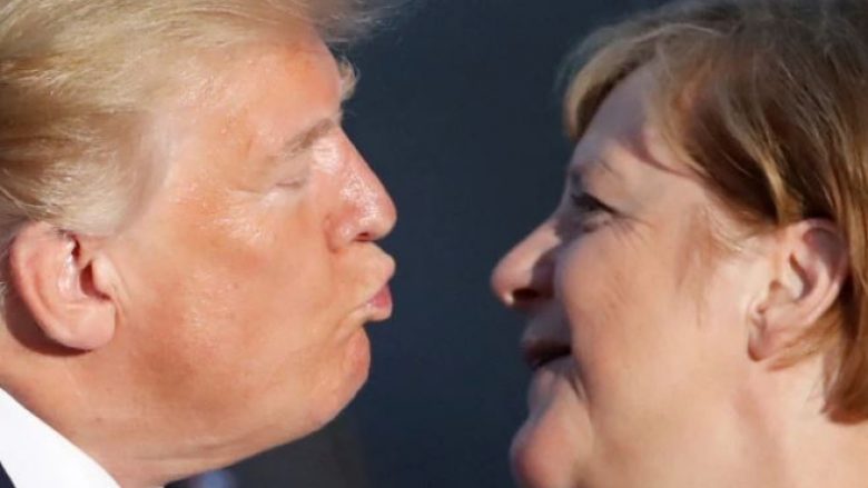 Puthja e Donald Trump me Angela Merkel “vjedh” vëmendjen e samitit G7