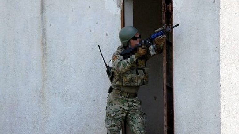 Forcat speciale shqiptare stërviten me X Navy Seal të SHBA-së