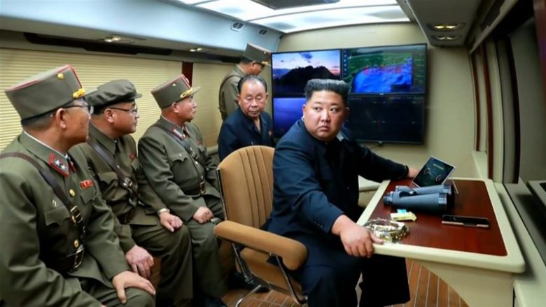 Koreja e Veriut kërcënon sërish – testimi i tretë i raketave brenda tetë ditëve