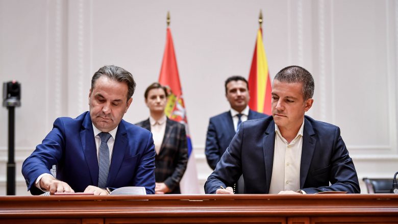 Nënshkruhet marrëveshje për njohjen reciproke të dokumenteve elektronike në mes Maqedonisë dhe Serbisë