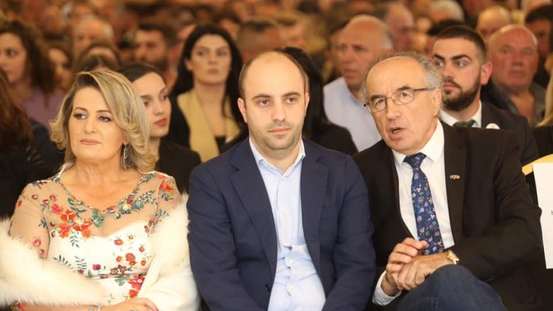 Zyberaj: AKR është në koalicion me NISMA-n, nuk hyjmë në koalicione tjera e sidomos me PDK-në