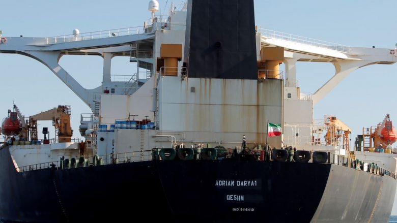 Cisterna iraniane nis lundrimin nga porti i Gjibraltarit