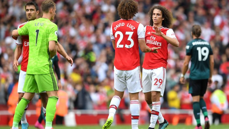 David Luiz pas debutimit: Është kënaqësi të luash për Arsenalin
