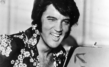 Sëmundjet e shumta të Elvisit në vitet e fundit të jetës dhe mijëra dozat e barnave të përshkruara