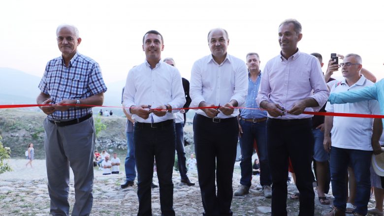 Gashi: Kalaja e Prizrenit është shndërruar në atraksion të turizmit në vendin tonë