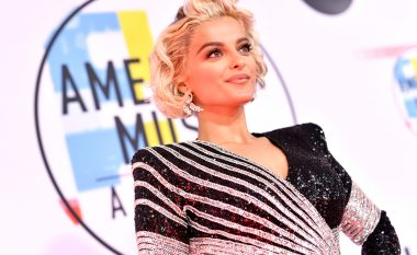 Bebe Rexha pranon dhuratë prej diamanti