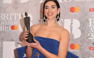 Dua Lipa kujton kohën kur lansoi projektin e parë muzikor në karrierë