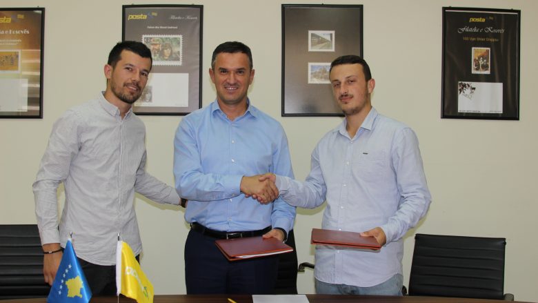 Posta e Kosovës në përkrahje të studentëve, nënshkruan marrëveshje me studentët për mësim praktik