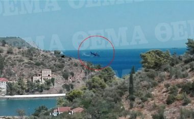 Momenti dramatik kur një helikopter me tre persona në bord, u rrëzua në një bregdet të Greqisë