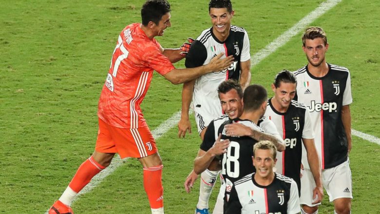 Pagat e lojtarëve të Juventusit – Ronaldo larg më i paguari, pas tij vjen Higuain