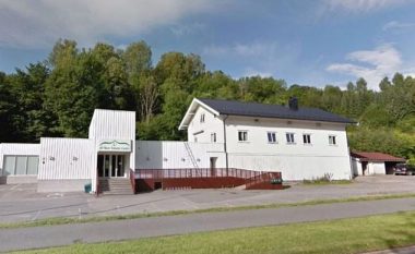 Të shtëna me armë në një xhami në Norvegji, policia arrestoi sulmuesin