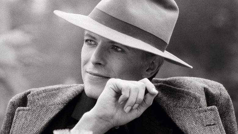 Mjeshtri Terry O’Neill, për fotot e gjigantëve të pop-kulturës: David Bowie ishte njëshi!