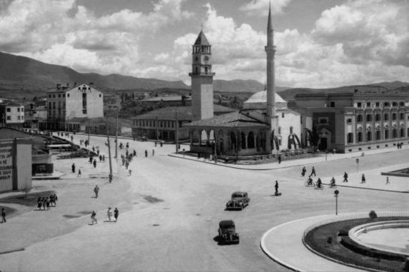 Rrëfimi për Tiranën e vjetër