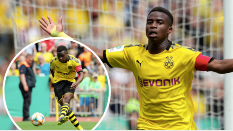 Talenti 14-vjeçar i Dortmundit shënoi het-trik për tetë minuta në grupmoshat U-19