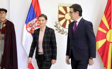 Pendarovski-Brnabiq: Intensifikohet bashkëpunimi në mes Shkupit dhe Beogradit