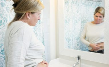 Përse gratë shëndoshen gjatë menopauzës?