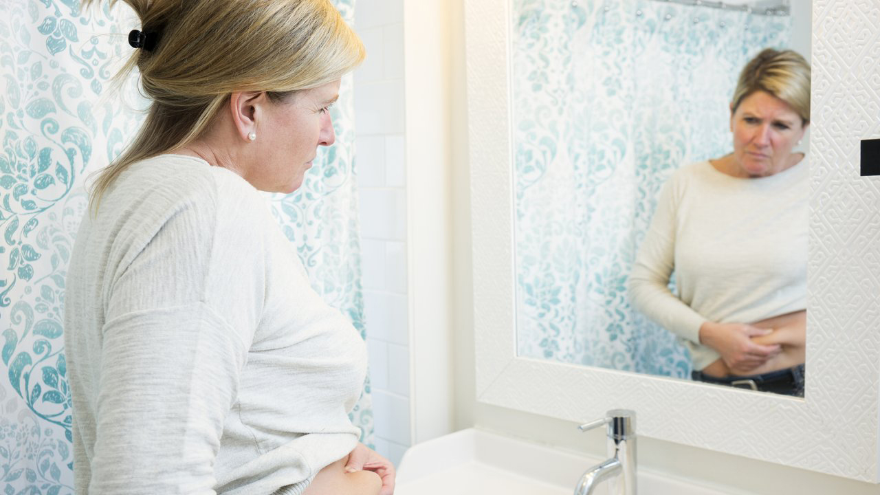 Përse gratë shëndoshen gjatë menopauzës?