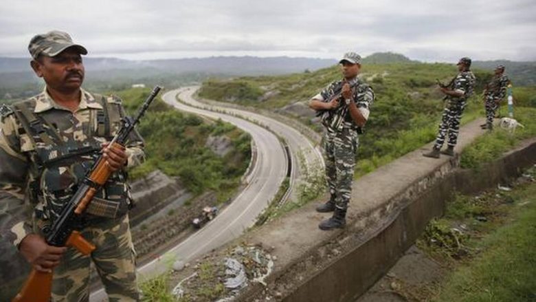India pritet të lehtësojë kufizimet në Kashmir