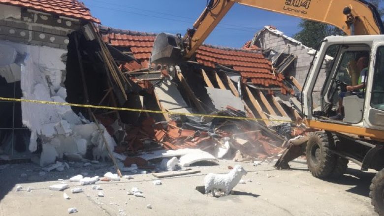 Rrënohet një objekt pa leje në Prizren