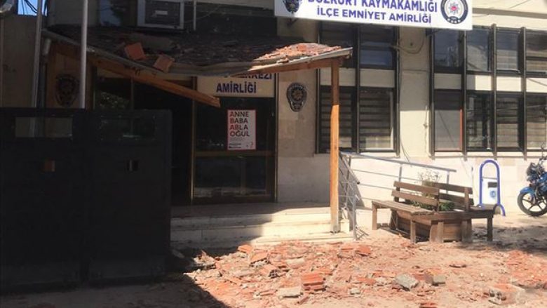 Turqia goditet nga një tërmet i fuqishëm, disa të plagosur – ka edhe shtëpi të shkatërruara