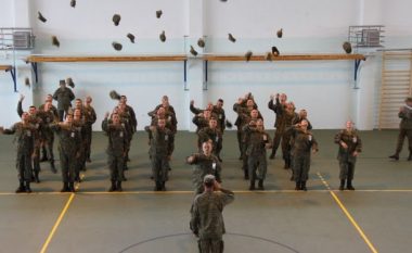 Komandant Rama kërkon angazhim dhe përkushtim nga ushtarët e ri të Kosovës