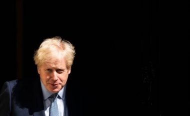 Boris Johnson takohet me Macron dhe Merkel para G7-s