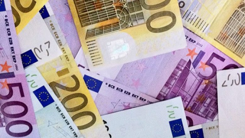 Gjermani: I pasur është ai që ka pagë mbi 3,440 euro