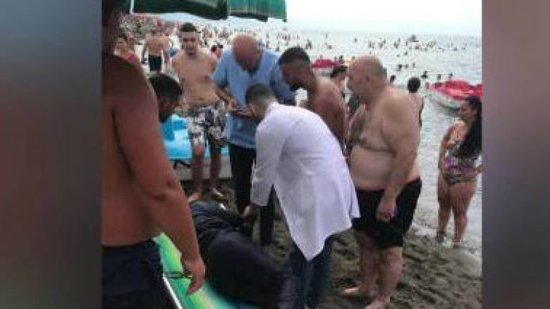 Vrojtuesi i plazhit në Velipojë ia shpëton jetën turistes kosovare