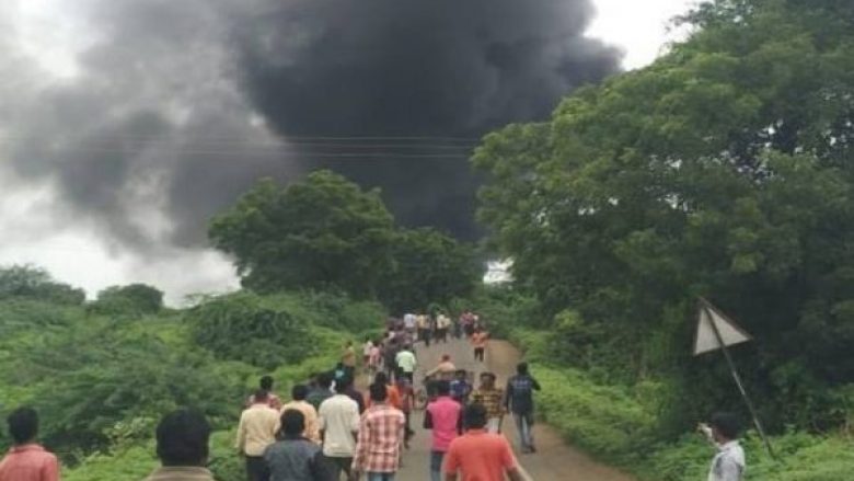 Shpërthim në një fabrikë të kimikateve në Indi, 12 të vdekur e 50 të plagosur