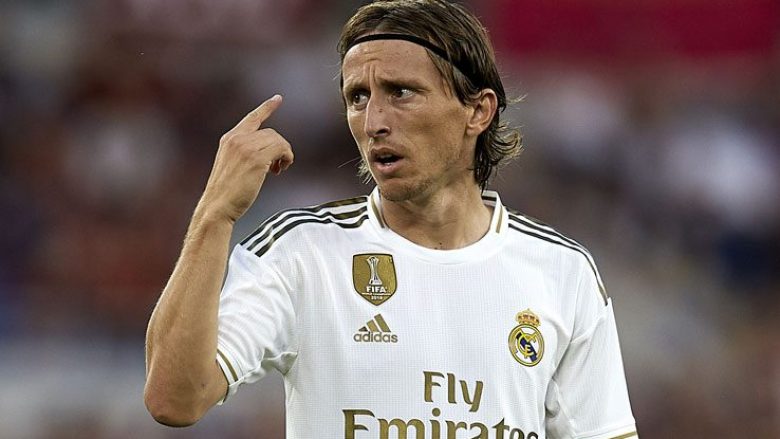 Real Madridi do të lejojë Luka Modricin të largohet në këtë verë