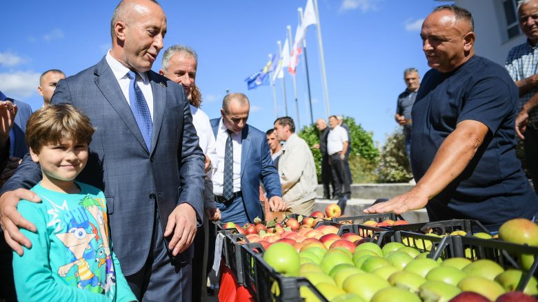 Haradinaj në Suharekë: Krenar që produkti 100% Kosovë sot dominon në treg