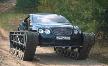 Gjysmë tank e gjysmë veturë – Bentley me zinxhirë lëviz me 130 kilometra në orë  