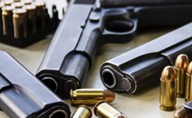 ​Policia sekuestron armë në Malishevë
