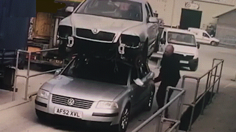 ​Vendos Shkodën mbi Passat, policia uelsiane nuk di si ta dënojë vozitësin
