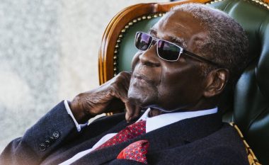 Ndërron jetën në moshën 95-vjeçare, ish-presidenti i Zimbabvesë – Robert Mugabe