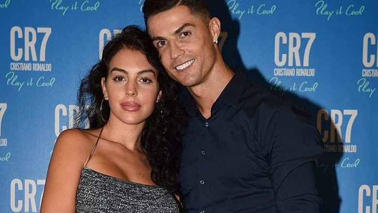 Ronaldo thotë se është ‘ëndrra e së ëmës’ që të martohet me Georginan