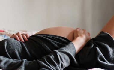 E dini cilat rreziqe i shkakton masturbimi në shtatzëni?