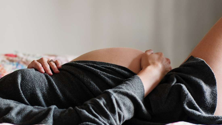 E dini cilat rreziqe i shkakton masturbimi në shtatzëni?