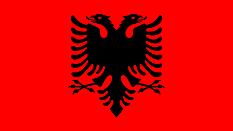 Maqedonasit e diasporës përdhosin flamurin shqiptar