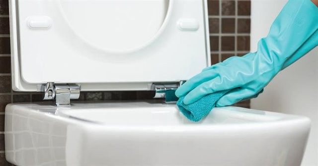 How often should you clean the toilet so that it is always clean