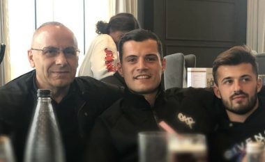 Xhaka dhe Ajeti vizitojnë Kosovën para ndeshjes me Anglinë