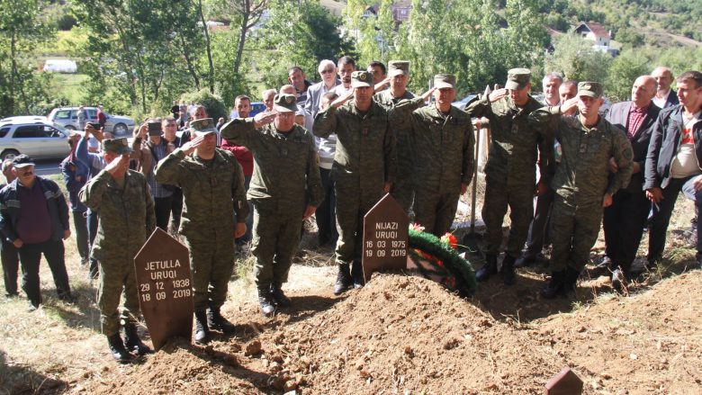 Me nderime të larta është varrosur rreshteri i parë Nijazi Jetullah Uruqi
