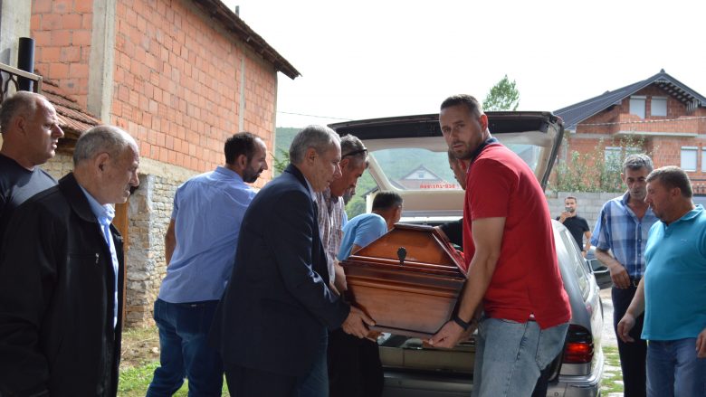 Kthehen në vendlindje eshtrat e Rifat Berishës, i zhdukur para 27 viteve në Bosnje