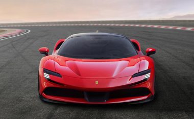 Ferrari planifikon t’i bëjë hibride shumicën e makinave