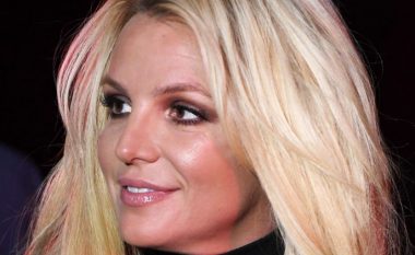 Britney Spears bëhet brune sërish